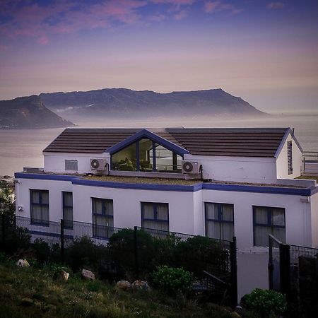 Magellans Hotel Simonʼs Town Exterior foto