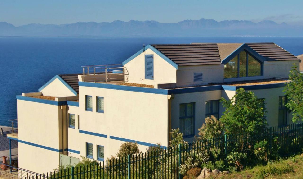 Magellans Hotel Simonʼs Town Exterior foto